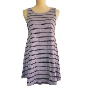 WE THE FREE Women’s Swing Long Trapeze Tunic Top. Size:  S